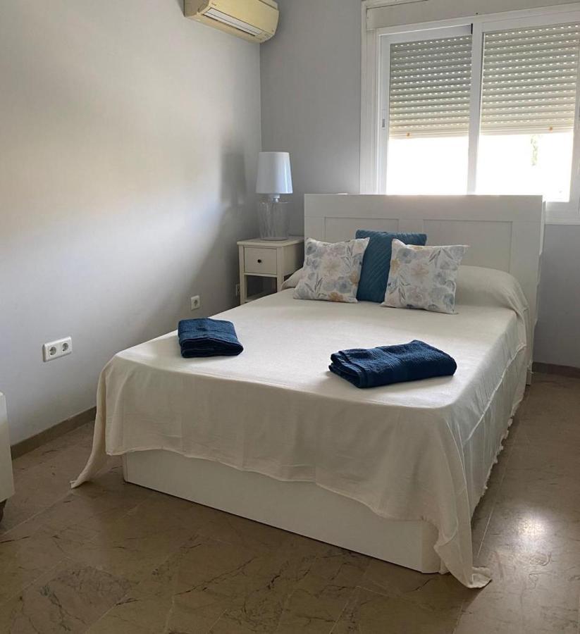 Apartamento Junto Al Puerto Deportivo De Estepona Exterior photo